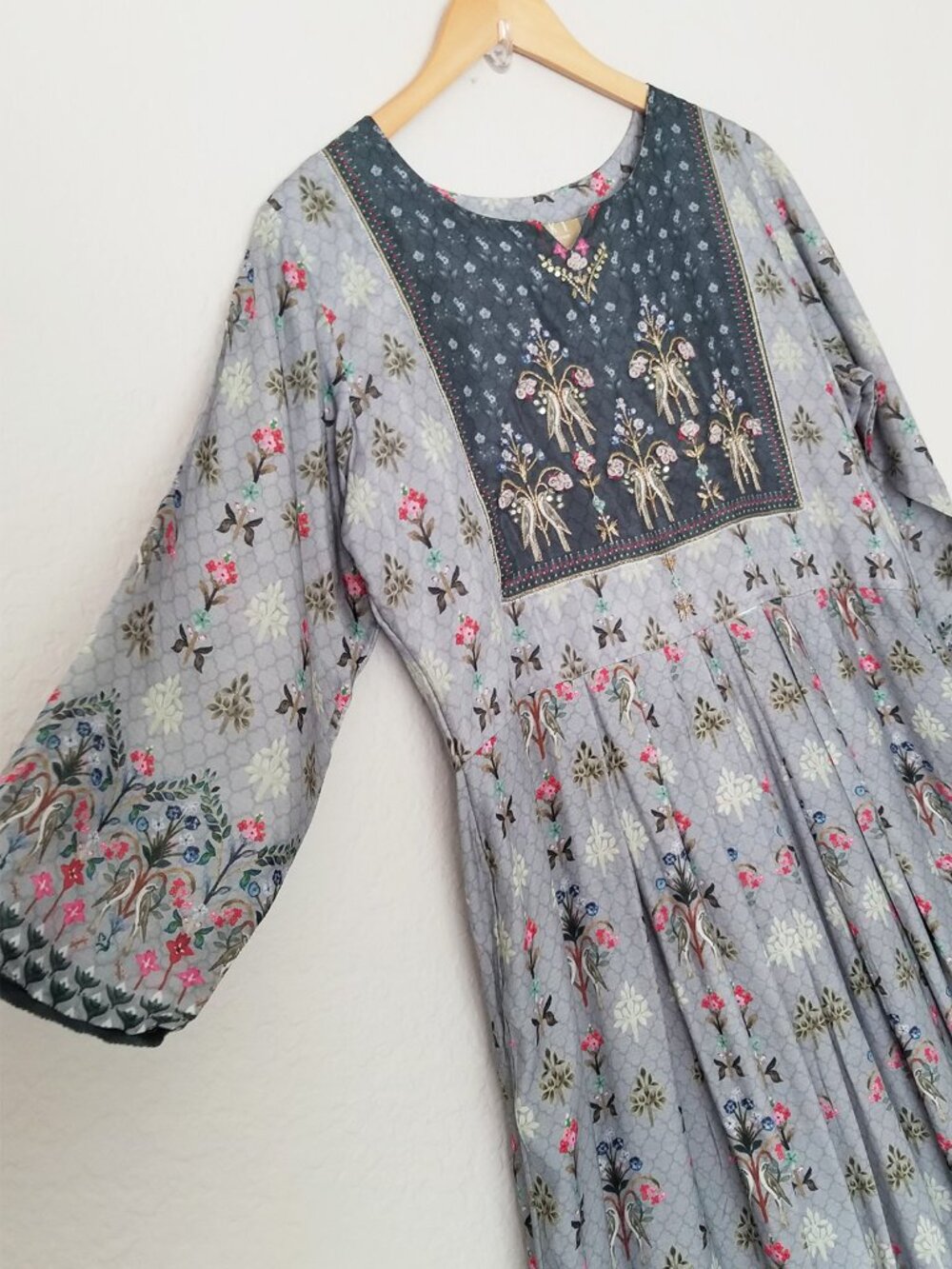 Kalki Cloud Grey Cotton Silk Beaded Embroidered Maxi Dress L Gown India Boho - Picture 8 of 16